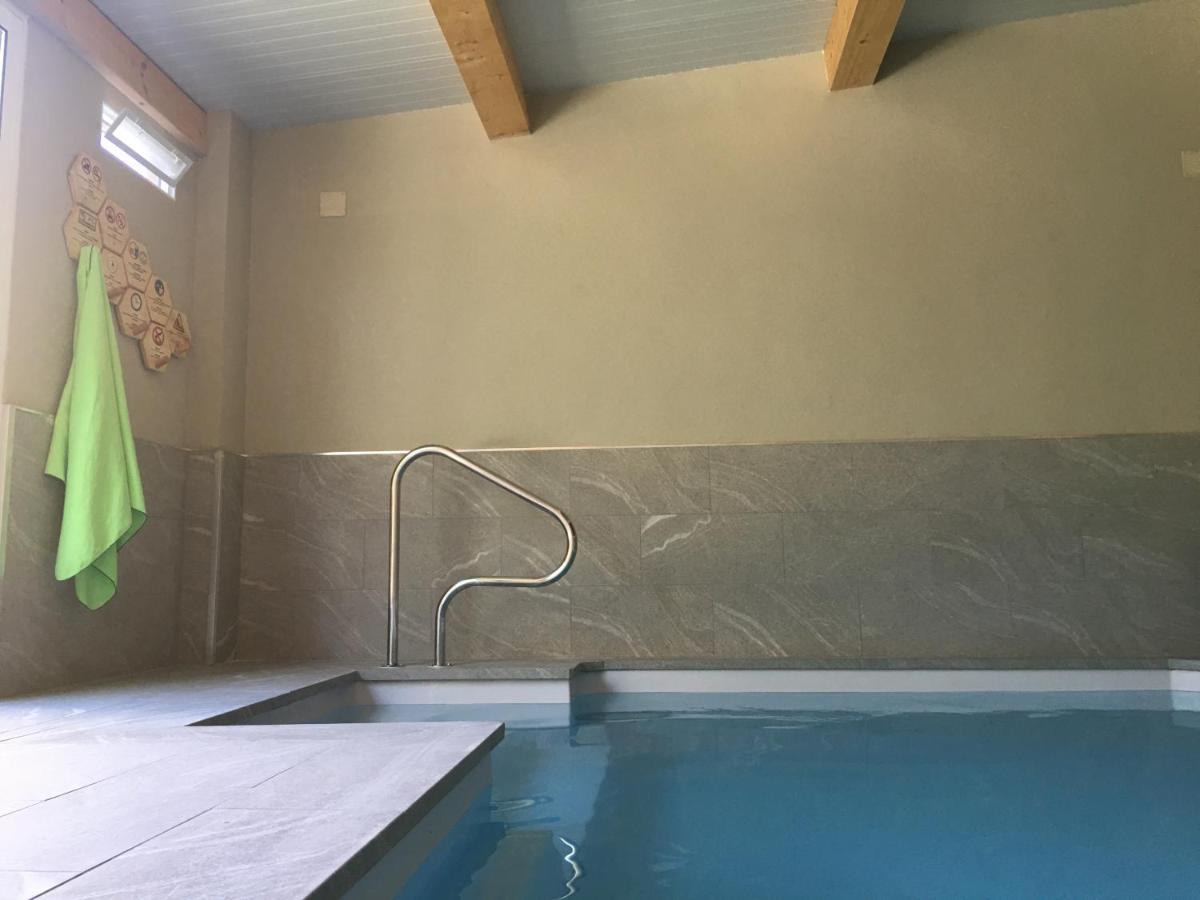 Apartment Musiquem Amb Piscina Les Planes d'Hostoles